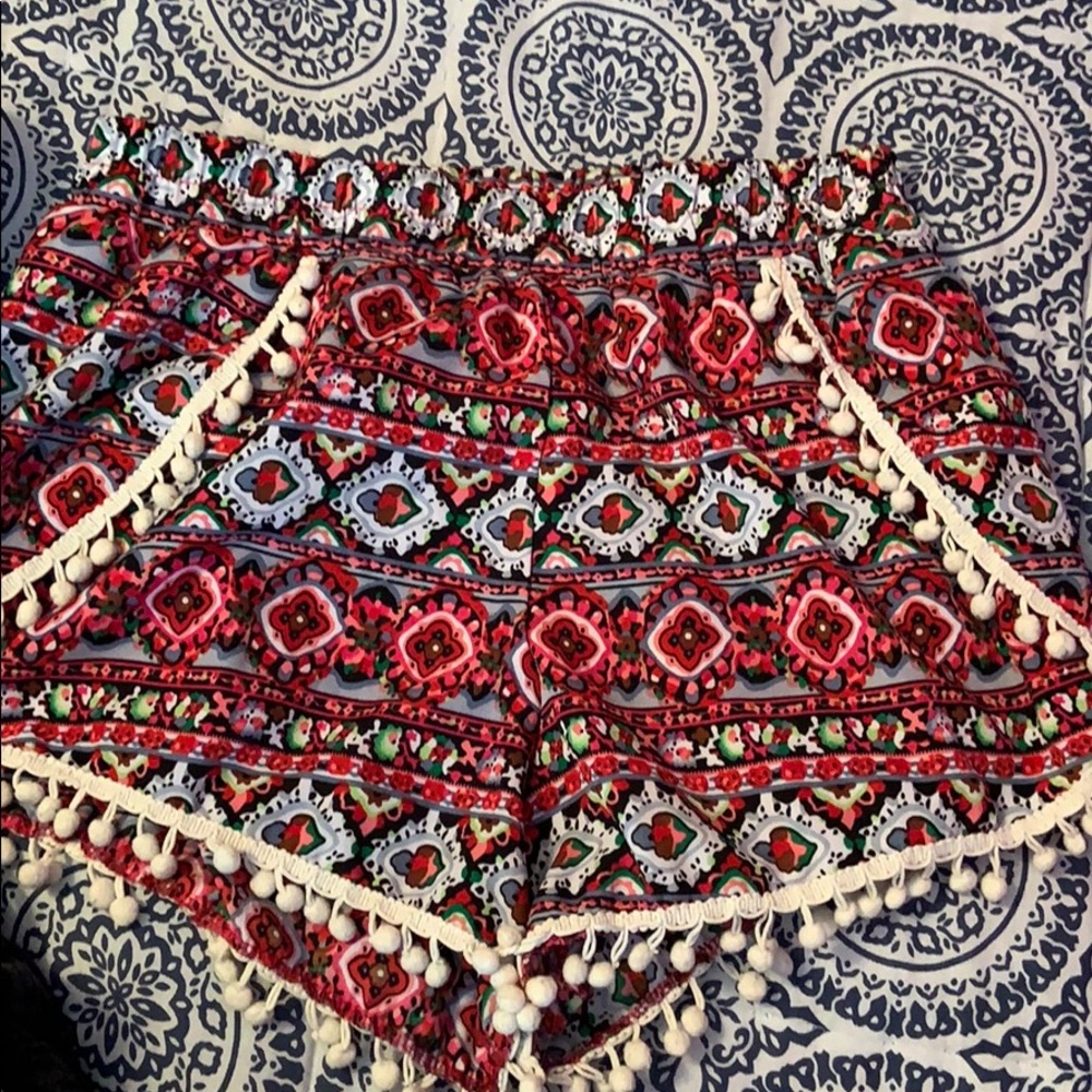 Flowy Pom Pom Red Shorts